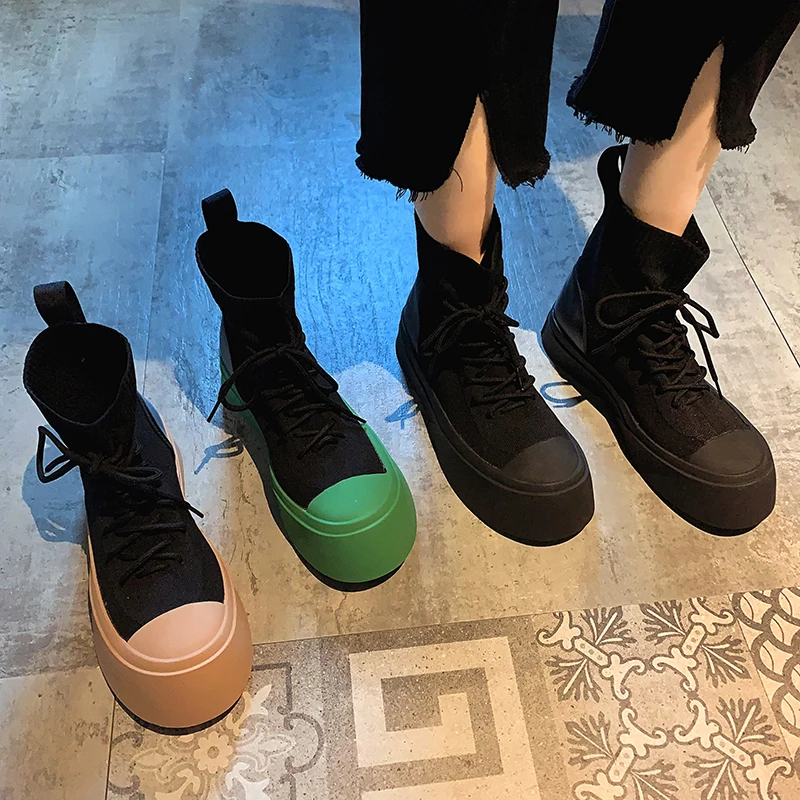 Повседневная обувь, женская обувь, новинка 2021 года, стильная обувь на шнуровке и толстой нескользящей подошве, высокие ботинки, модные короткие ботинки
Повседневная обувь, женская обувь, новинка 2021 года, стильная обувь на шнуровке и толстой нескользящей подошве, высокие ботинки, модные короткие ботинки