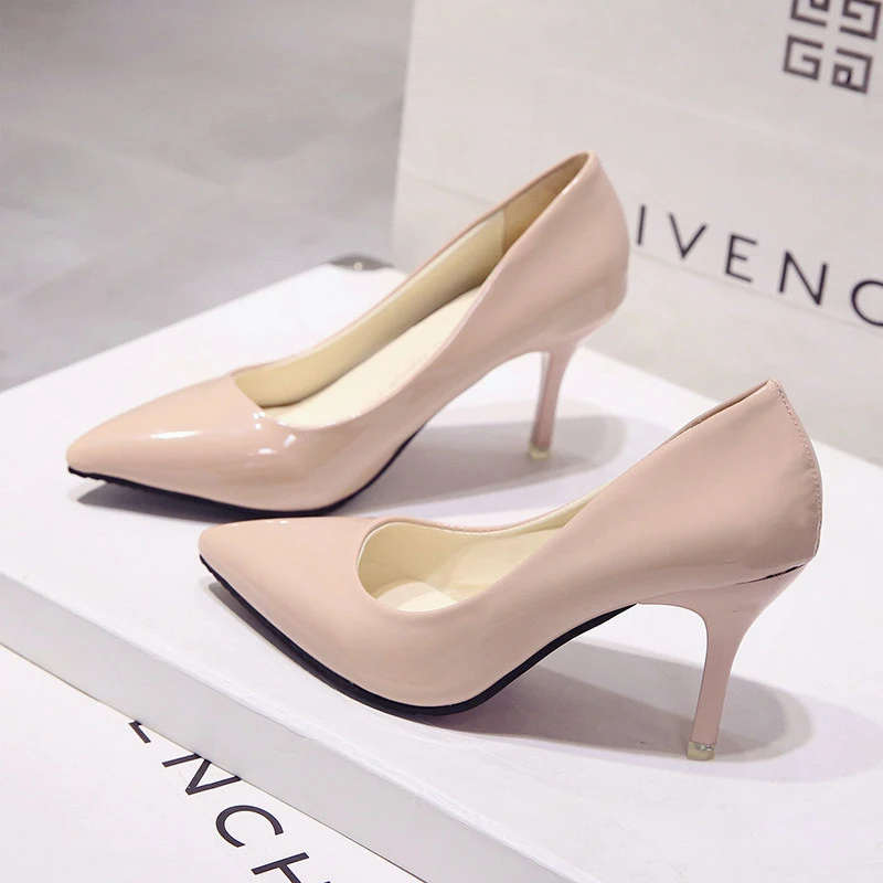 Korean version of the new fashion wild pointed high heels multi-color large size personality ladies high heels
Korean version of the new fashion wild pointed high heels multi-color large size personality ladies high heels