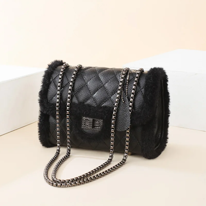 Europe And America Classic Rhombus Generous Bag Pure Rabbit Hair Hand Warmer Plush Side Shoulder Oblique WOMEN'S Bag
Europe And America Classic Rhombus Generous Bag Pure Rabbit Hair Hand Warmer Plush Side Shoulder Oblique WOMEN'S Bag