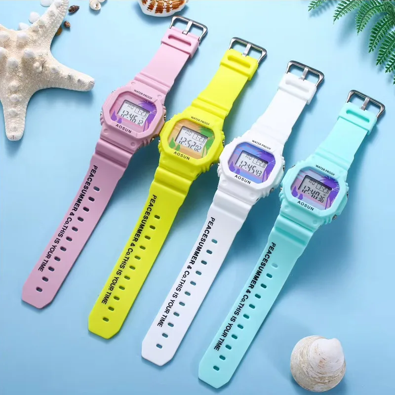 2020 new children's watch art graffiti personality student waterproof sports watch with piggy bank creative box electronic watch
2020 new children's watch art graffiti personality student waterproof sports watch with piggy bank creative box electronic watch