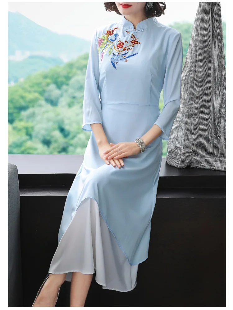 Spring original design Chinese style flower Embroidered big size retro improved cheongsam dress for women
Spring original design Chinese style flower Embroidered big size retro improved cheongsam dress for women