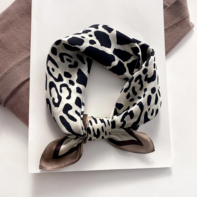 Print 100% Natural Silk Square Scarves Women Hairband Neck Foulard Female Small Kerchief Bandana 2022 Designer Headband
Print 100% Natural Silk Square Scarves Women Hairband Neck Foulard Female Small Kerchief Bandana 2022 Designer Headband