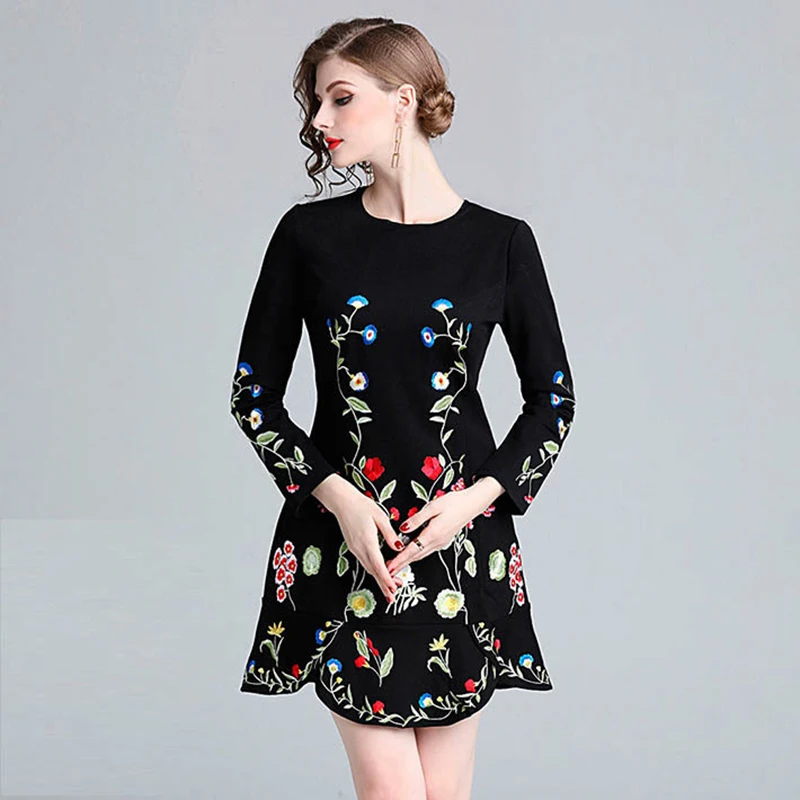 DUOUPA 2019 Europe and America Large Size Women's Dress A Word Dress Elegant Fashion Embroidery Round Neck Long Sleeve Dress
DUOUPA 2019 Europe and America Large Size Women's Dress A Word Dress Elegant Fashion Embroidery Round Neck Long Sleeve Dress