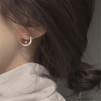 Front And Back Single Zircon Moon Stud Earrings For Women 2020 New Jewelry Small Earing
Front And Back Single Zircon Moon Stud Earrings For Women 2020 New Jewelry Small Earing