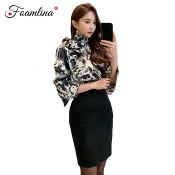Foamlina Elegant Office Lady Two Pieces Sets Turtleneck Bowknot Flare Sleeve Floral Blouse and High Waist Pencil Skirt Suits
Foamlina Elegant Office Lady Two Pieces Sets Turtleneck Bowknot Flare Sleeve Floral Blouse and High Waist Pencil Skirt Suits