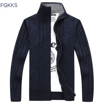 FGKKS Casual Brand Men Sweaters Autumn New Men's Solid Color Standing Collar Sweaters Male Slim Fit Cardigan Sweater Tops
FGKKS Casual Brand Men Sweaters Autumn New Men's Solid Color Standing Collar Sweaters Male Slim Fit Cardigan Sweater Tops