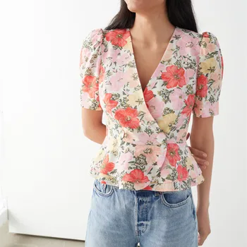 Floral Print Women V-neck Blouse Slim Waist Lady Short Puff Sleeve Sweet Layered Ruffles Trim Shirt And Top With Button 2020 New 
Floral Print Women V-neck Blouse Slim Waist Lady Short Puff Sleeve Sweet Layered Ruffles Trim Shirt And Top With Button 2020 New
