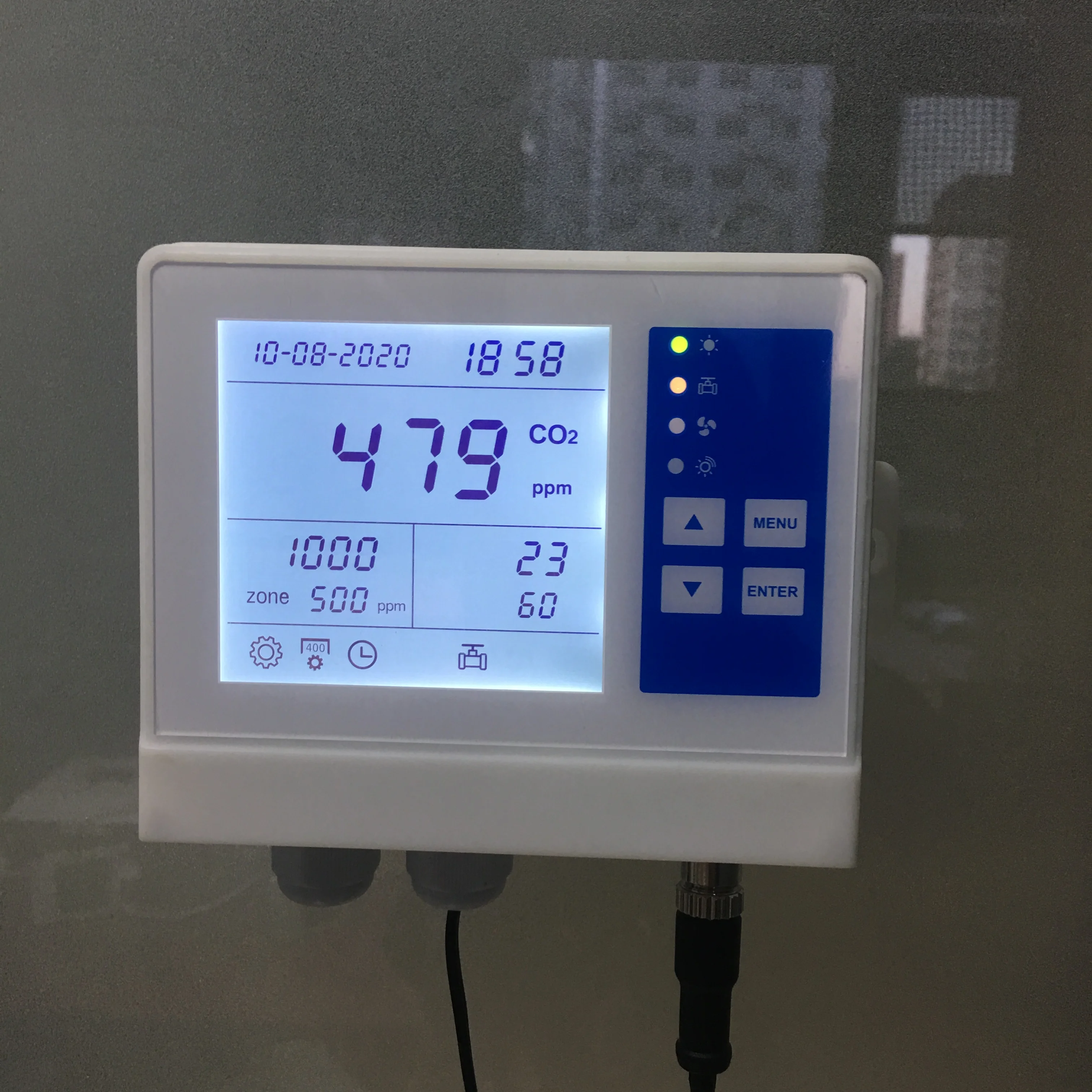 Hydroponics CO2 controller to regulate co2 dose supply automatically with potocell greenhouse co2 controller
Hydroponics CO2 controller to regulate co2 dose supply automatically with potocell greenhouse co2 controller