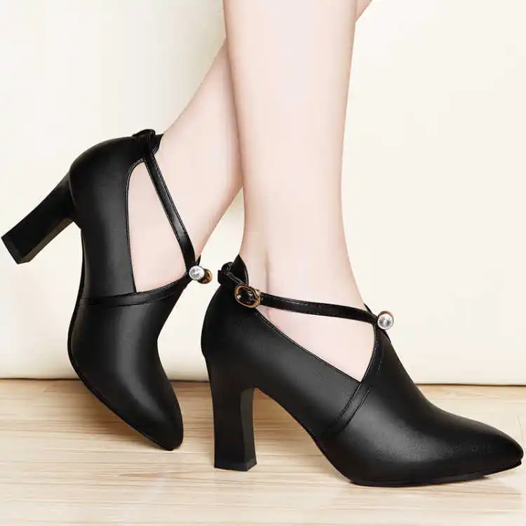 Spring And Autumn New Style Chunky-Heel Shoes Man-made Diamond Straight-line Buckle Pointed-Toe High Heel Shoes Women's Deep Mou
Spring And Autumn New Style Chunky-Heel Shoes Man-made Diamond Straight-line Buckle Pointed-Toe High Heel Shoes Women's Deep Mou