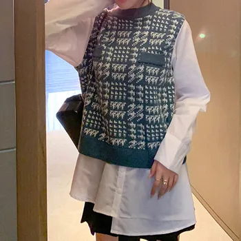 Women Korean Style Designer Patchwork Sweater Stitching Women Loose Retro Fake Two-piece Knitted Tops Pullover Japanese Style
Women Korean Style Designer Patchwork Sweater Stitching Women Loose Retro Fake Two-piece Knitted Tops Pullover Japanese Style