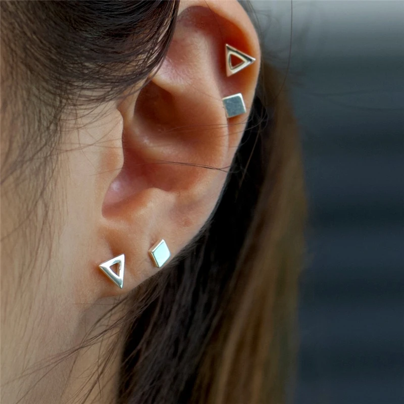 Hollow Geometric Triangle 925 Sterling Sliver Stud Earring for Women Tiny Simple Design Ladies Earring Jewelary
Hollow Geometric Triangle 925 Sterling Sliver Stud Earring for Women Tiny Simple Design Ladies Earring Jewelary
