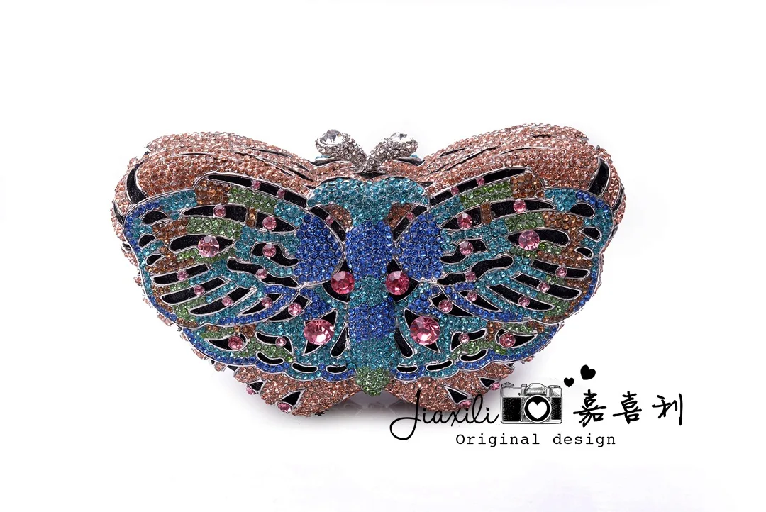 Luxurious fashion personality diamond-inlaid dinner bag, high-end lady bag, bride bag
Luxurious fashion personality diamond-inlaid dinner bag, high-end lady bag, bride bag