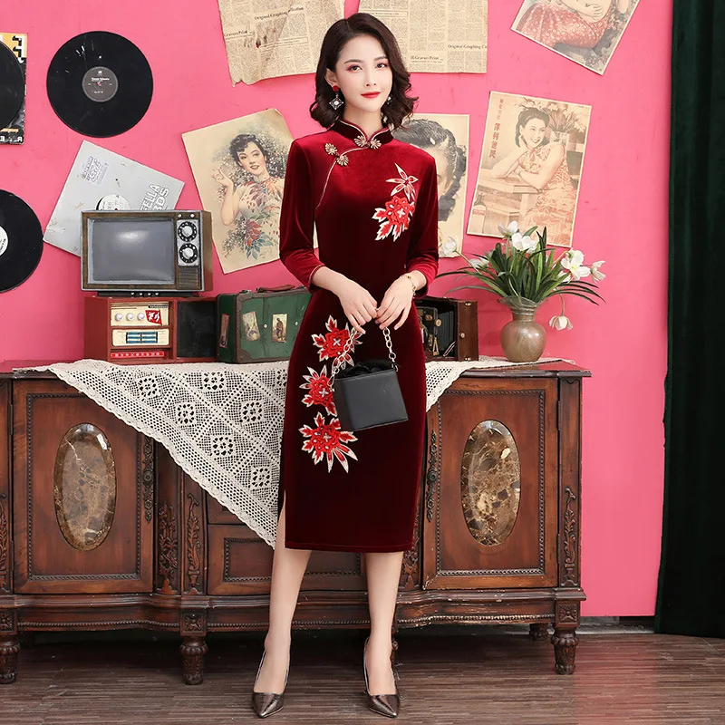 Elegant Velour Red Evening Party Dress For Female Half Sleeve Cheongsam Mandarin Collar Print Flower Qipao Big Size 3XL 4XL 5XL
Elegant Velour Red Evening Party Dress For Female Half Sleeve Cheongsam Mandarin Collar Print Flower Qipao Big Size 3XL 4XL 5XL