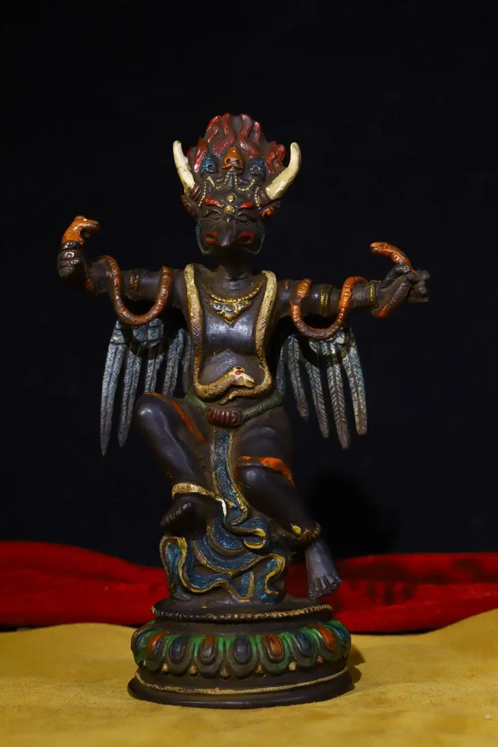 Home Decor 8" Tibet Buddhism Temple Old Bronze Tracing Roc garuda statue Garuda Patron saint of buddha
Home Decor 8" Tibet Buddhism Temple Old Bronze Tracing Roc garuda statue Garuda Patron saint of buddha