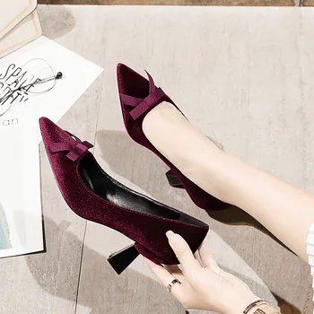 2020 spring new style pointed high heels women retro velvet bow women shoes Black ladies shoes sexy red wine Wedding shoes pumps 
2020 spring new style pointed high heels women retro velvet bow women shoes Black ladies shoes sexy red wine Wedding shoes pumps