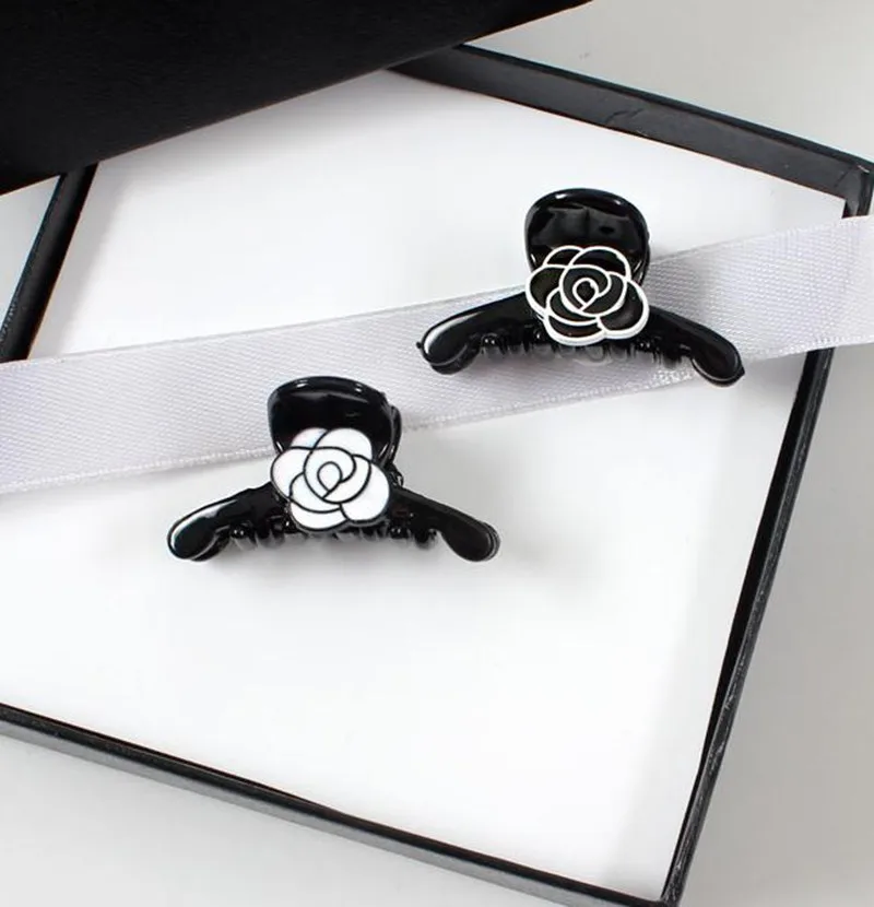 Fashion Hair Clips For Women Camellia Crab Hair Claw Jaw Clip with Rose Flower Girls Headwear Grips Hair Accessories Hairpin
Fashion Hair Clips For Women Camellia Crab Hair Claw Jaw Clip with Rose Flower Girls Headwear Grips Hair Accessories Hairpin