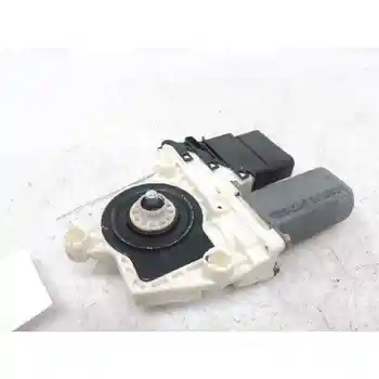 1J4959812C WINDOW MOTOR REAR RIGHT VOLKSWAGEN GOLF IV SALOON (1J1) 
1J4959812C WINDOW MOTOR REAR RIGHT VOLKSWAGEN GOLF IV SALOON (1J1)