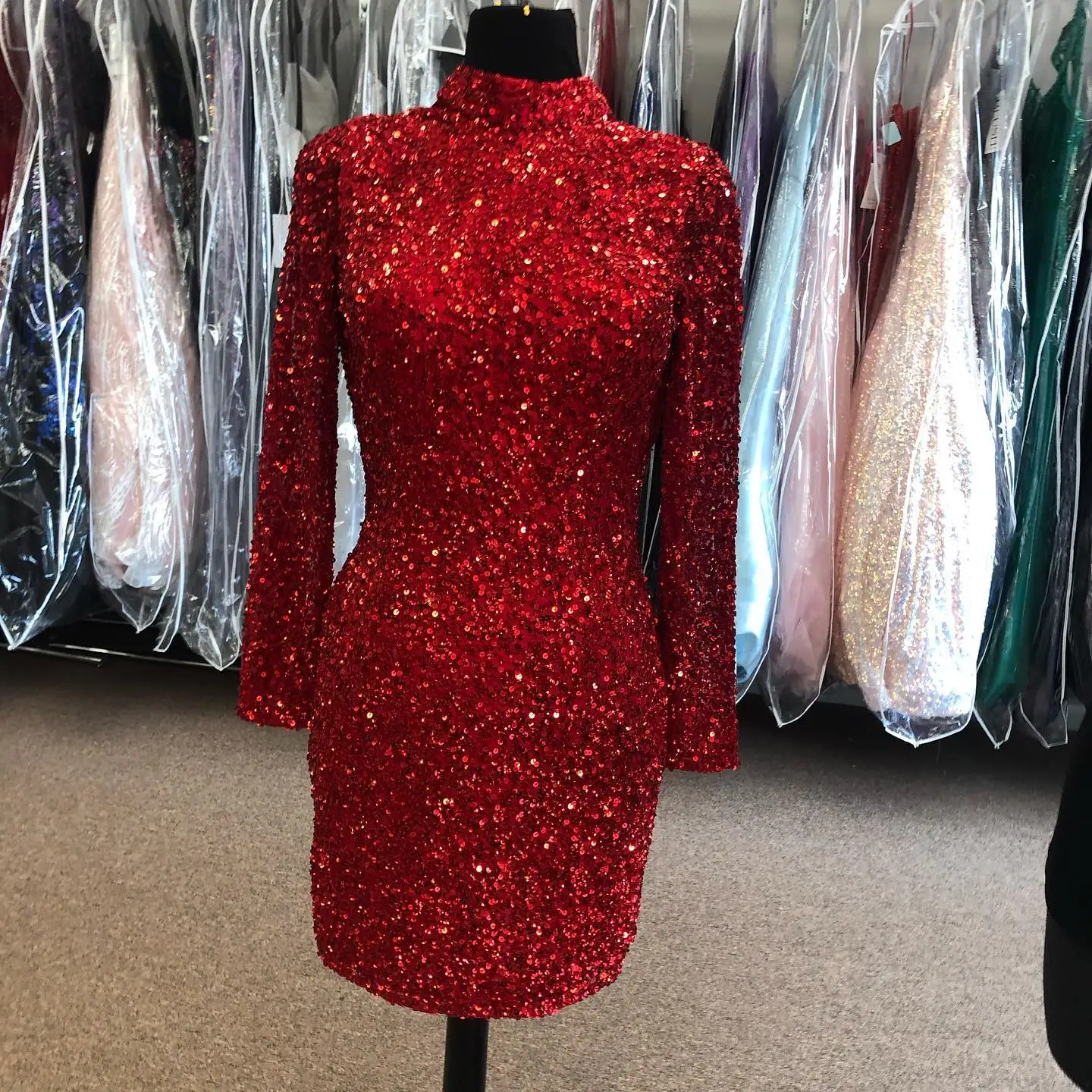 

Music Festival Party Dress 2023 NYE Sequins Bling Sexy Sheath Cocktail Hoco Mini Gown Long Sleeves High Neck Open Back Christmas