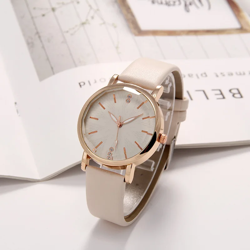 New Style Fashion Cutting Bump Mirror Ladies' Watch Simple Measuring Willow Needle Casual Quartz Wrist Students Watch
New Style Fashion Cutting Bump Mirror Ladies' Watch Simple Measuring Willow Needle Casual Quartz Wrist Students Watch