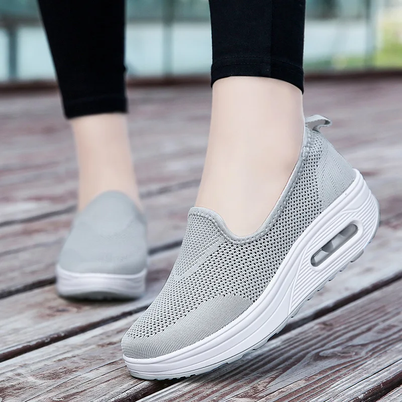 2018 Spring And Autumn New Style Fly Netting Surface Hollow out Sports Footwear Women's Thick Bottomed Extra High Rocking Shoes
2018 Spring And Autumn New Style Fly Netting Surface Hollow out Sports Footwear Women's Thick Bottomed Extra High Rocking Shoes