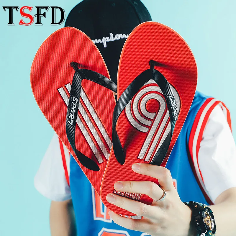 Summer Men's Shoes Outdoor Fashion Man Shoes Home Indoor Open Toe Flip Flops 2020 Beach Slippers Comfortable Mens Flip Flops Y9 
Summer Men's Shoes Outdoor Fashion Man Shoes Home Indoor Open Toe Flip Flops 2020 Beach Slippers Comfortable Mens Flip Flops Y9