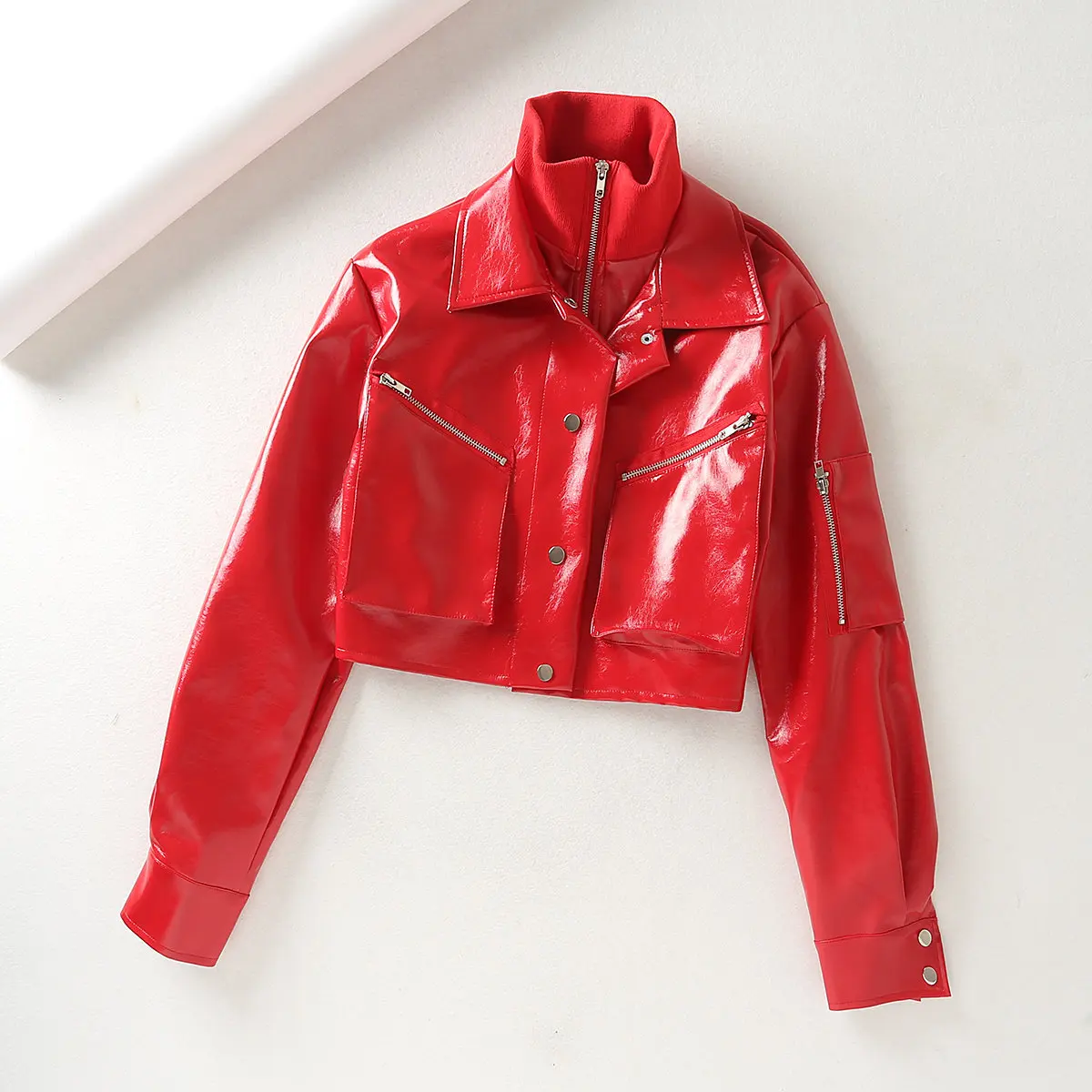 INS Fashion Bloggers 2019 Summer New Style Patent Leather Zipper kou dai kuan Leather Coat High Collar Short Section Jacket
INS Fashion Bloggers 2019 Summer New Style Patent Leather Zipper kou dai kuan Leather Coat High Collar Short Section Jacket