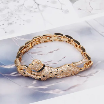 Hip Hop Micro Paved AAA Cubic Zirconia Bling Iced Out Leopard Panther Link Chain Bangle Bracelet for Women Charm Jewelry
Hip Hop Micro Paved AAA Cubic Zirconia Bling Iced Out Leopard Panther Link Chain Bangle Bracelet for Women Charm Jewelry