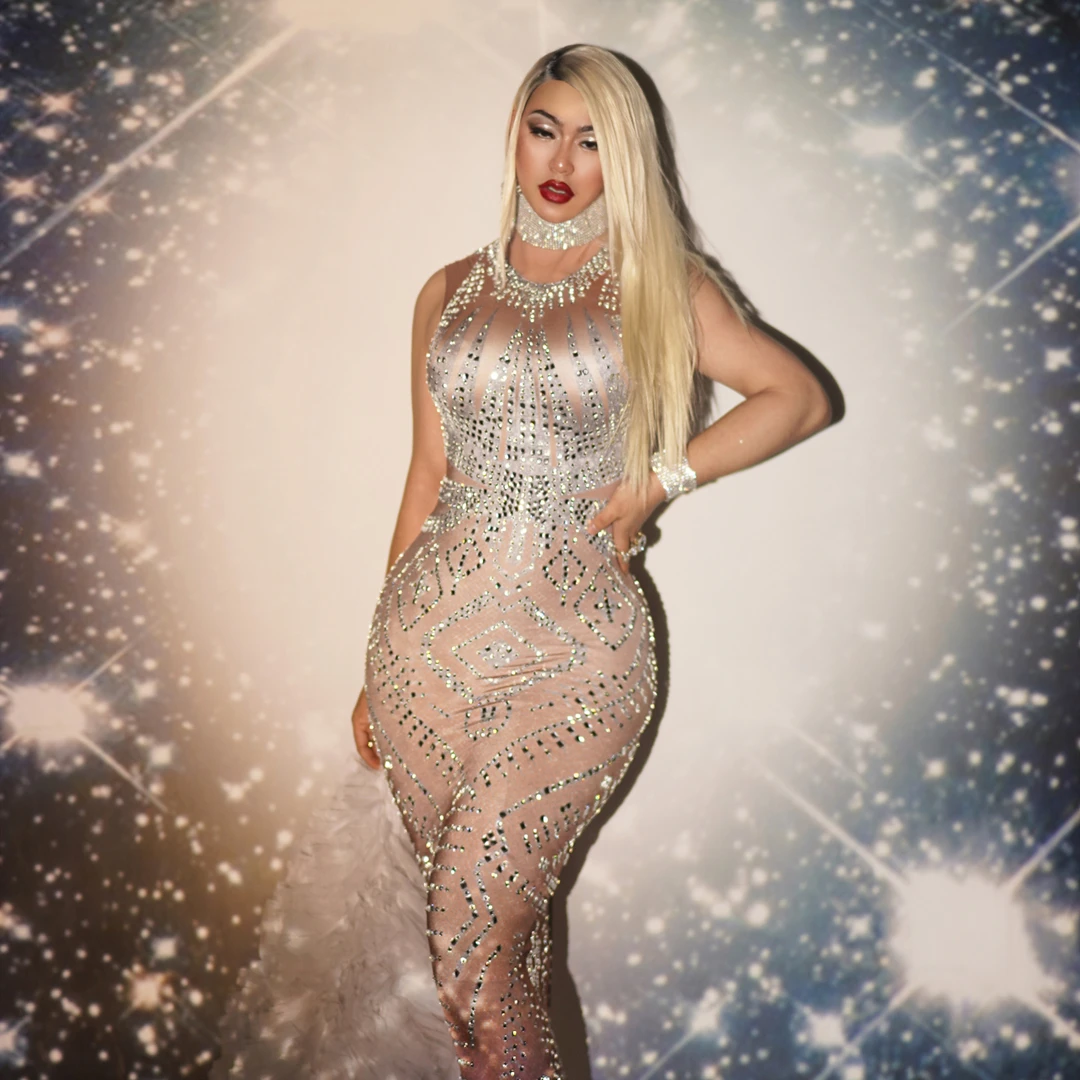 Shining Crystals Sleeveless Long Dresses for Women Birthday Celebrate Prom Party Dress Sexy Nightclub Outfit Show Stage Wear
Shining Crystals Sleeveless Long Dresses for Women Birthday Celebrate Prom Party Dress Sexy Nightclub Outfit Show Stage Wear