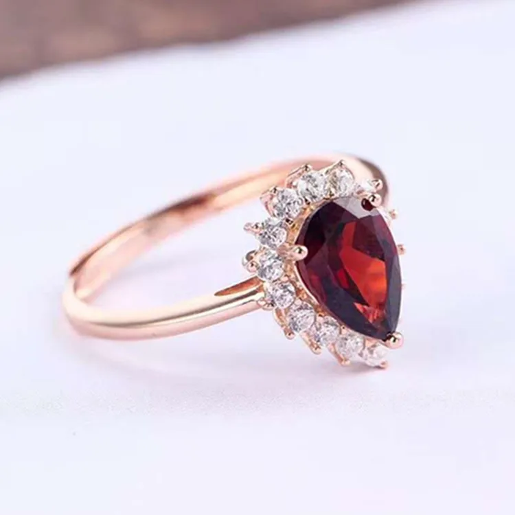 925 Silver Inlaid Natural Pigeon Red Blood Garnet Ring Adjustable Adjustable Whole Net Strobe Two-color Selectable
925 Silver Inlaid Natural Pigeon Red Blood Garnet Ring Adjustable Adjustable Whole Net Strobe Two-color Selectable