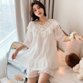 Women's Lolita Princess Embroidered Flowers Pajama Sets Tops+Shorts Vintage Ladies Girl's Lace Pyjamas set Sleepwear Loungewear
Women's Lolita Princess Embroidered Flowers Pajama Sets Tops+Shorts Vintage Ladies Girl's Lace Pyjamas set Sleepwear Loungewear