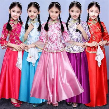 Children's costumes girls trailing small chaise Tang Dynasty princess ancient fairy dance stage costume cos show Hanfu new
Children's costumes girls trailing small chaise Tang Dynasty princess ancient fairy dance stage costume cos show Hanfu new