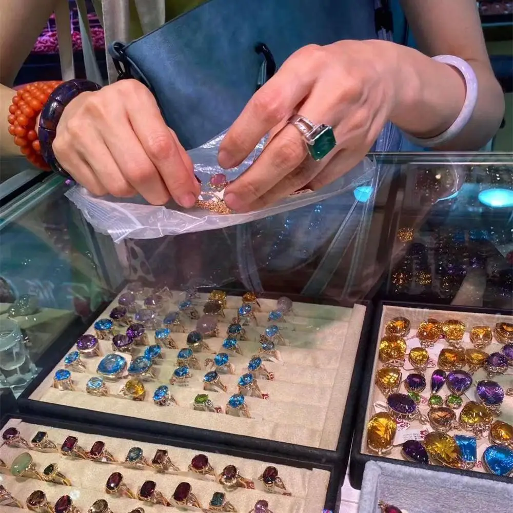 Customers natural loose gemstones bare larimars opal amber malachite American turquoise Charoite Tesbiha 33 beads s925 silver
Customers natural loose gemstones bare larimars opal amber malachite American turquoise Charoite Tesbiha 33 beads s925 silver