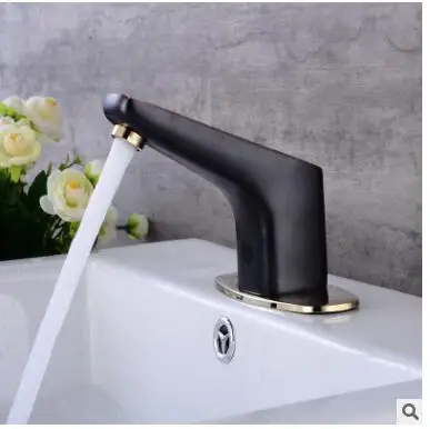 utomatic cold and hot induction faucet intelligent infrared induction hand washing device black gold matching
utomatic cold and hot induction faucet intelligent infrared induction hand washing device black gold matching