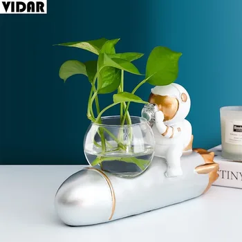 VIDAR Nordic Creative Cute Astronaut Ornaments Green Radish Hydroponic Glass Vase with Light Fish Tank Office Desktop Decoration
VIDAR Nordic Creative Cute Astronaut Ornaments Green Radish Hydroponic Glass Vase with Light Fish Tank Office Desktop Decoration