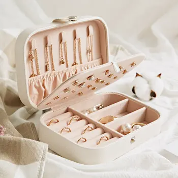 PU Leather Jewelry Box Storage Box Ring Display Lady Case Portable Jewelry Organizer for Necklaces Joyeros Organizador De Joyas
PU Leather Jewelry Box Storage Box Ring Display Lady Case Portable Jewelry Organizer for Necklaces Joyeros Organizador De Joyas