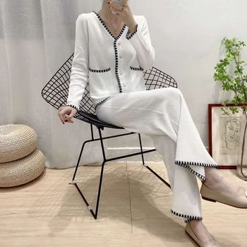 CBAFU white black solid knit pants set women outfits casual loose spring autumn knitted 2 piece set v neck cargigans F867
CBAFU white black solid knit pants set women outfits casual loose spring autumn knitted 2 piece set v neck cargigans F867