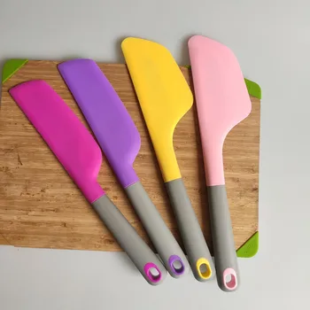 1PC Baking Spatula for Cake Slicer Silicone Spatula Baking Pastry Kitchen Cream Mixer Ice Cream Scoop Cream Scraper Tools XB 009
1PC Baking Spatula for Cake Slicer Silicone Spatula Baking Pastry Kitchen Cream Mixer Ice Cream Scoop Cream Scraper Tools XB 009