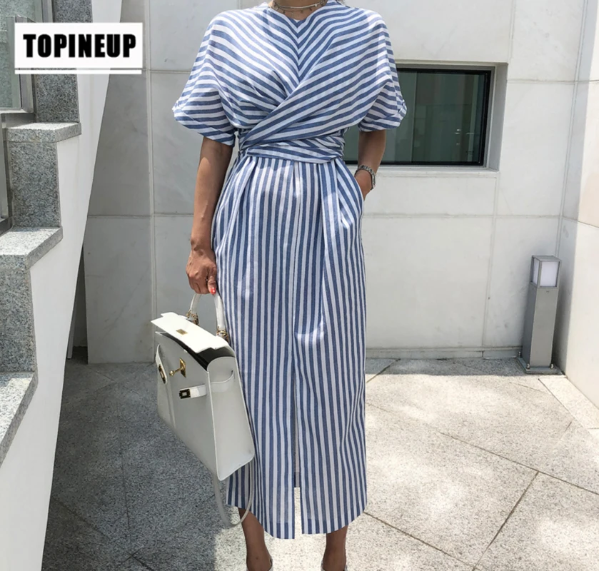 2019 Korea Design Summer Dresses Striped Loose V Neck Natural Waist Vintage Split The Fork Fashion Women Dress vestidos
2019 Korea Design Summer Dresses Striped Loose V Neck Natural Waist Vintage Split The Fork Fashion Women Dress vestidos