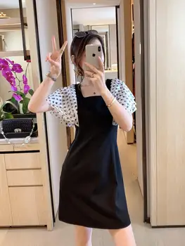 Runway Designer New Retro Print Dot Stitching Elegant Temperament Slim Self-Dressing Mini Dress Women High-Quality Fashion
Runway Designer New Retro Print Dot Stitching Elegant Temperament Slim Self-Dressing Mini Dress Women High-Quality Fashion
