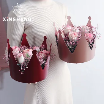 Creative Queen Crown Waterproof Gift Box Valentine's Day Rose Box Bouquet Box Boquet Holder Art 
Creative Queen Crown Waterproof Gift Box Valentine's Day Rose Box Bouquet Box Boquet Holder Art