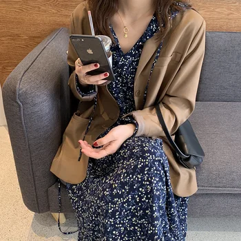 Retro two buckle V-collar casual suit women 2019 autumn Korean version of the suit woman blazer feminino 
Retro two buckle V-collar casual suit women 2019 autumn Korean version of the suit woman blazer feminino