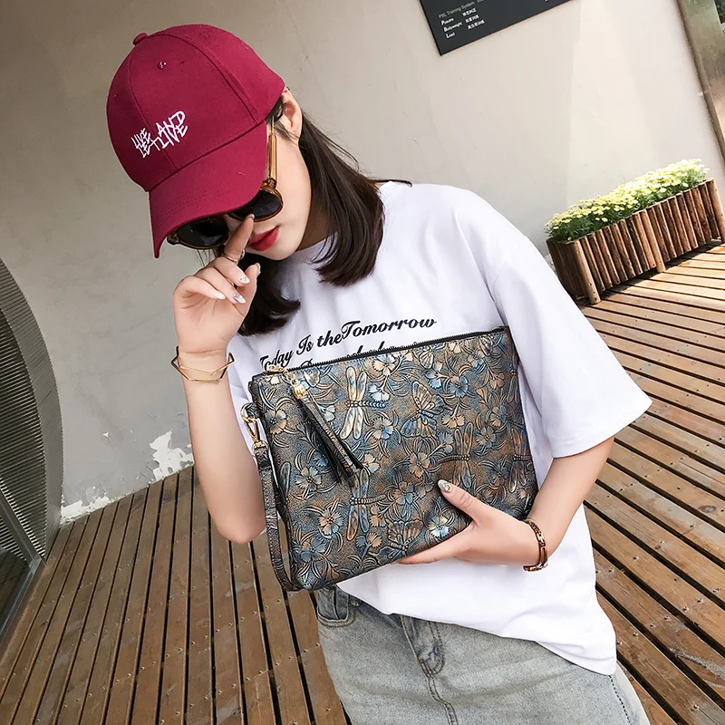 Womens Bags Handbags Floral Large Clutch Purses and Handbags Faux Leather Ipad Fit Long Strap Women Messenger Envelop Shoulder B
Womens Bags Handbags Floral Large Clutch Purses and Handbags Faux Leather Ipad Fit Long Strap Women Messenger Envelop Shoulder B