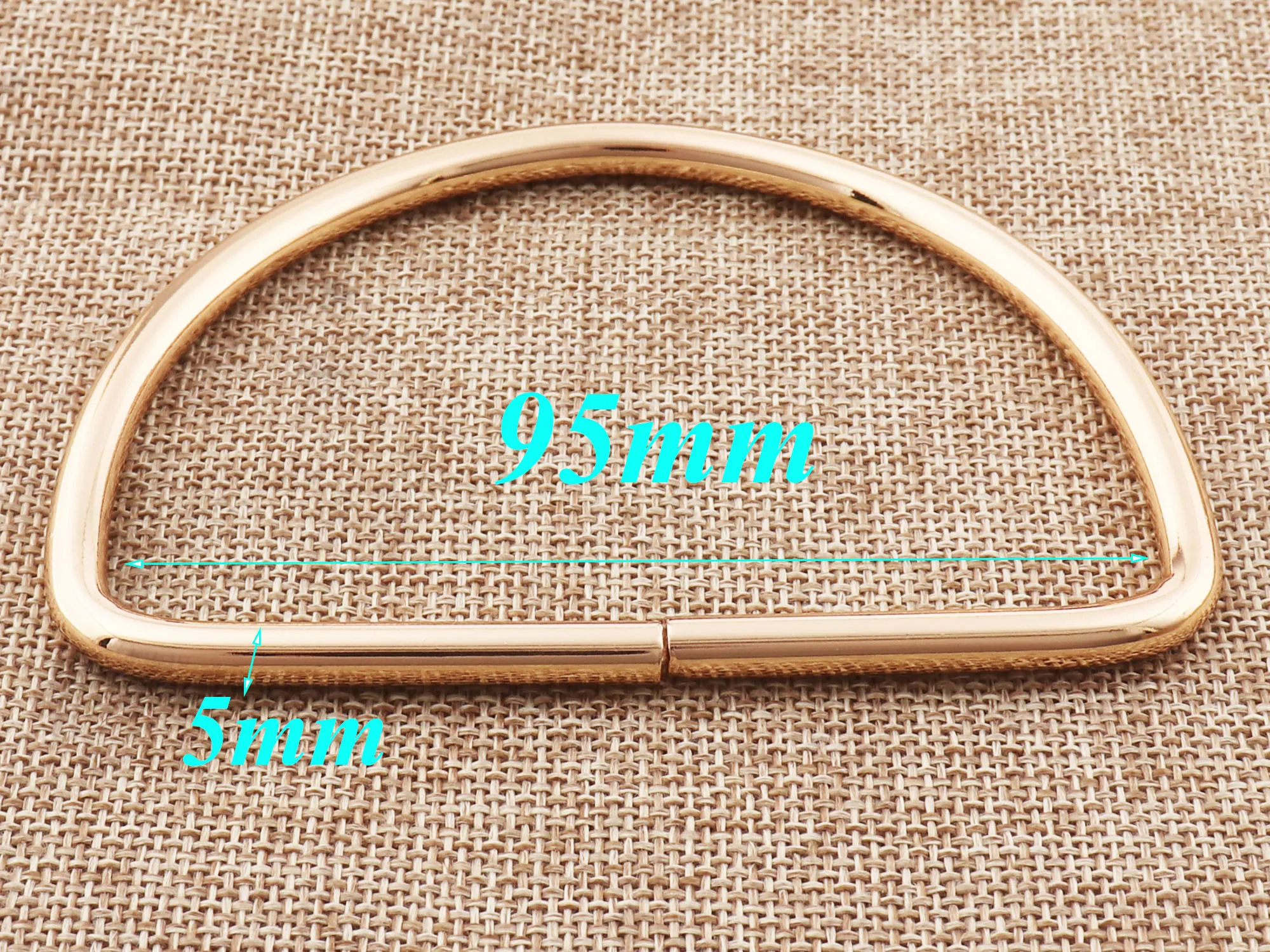 4 PCS Metal Pale Gold D Rings Welded D Ring Leather Craft D Hooks Buckle Strap Adjuster for bag purse shoulder bag webbing
4 PCS Metal Pale Gold D Rings Welded D Ring Leather Craft D Hooks Buckle Strap Adjuster for bag purse shoulder bag webbing