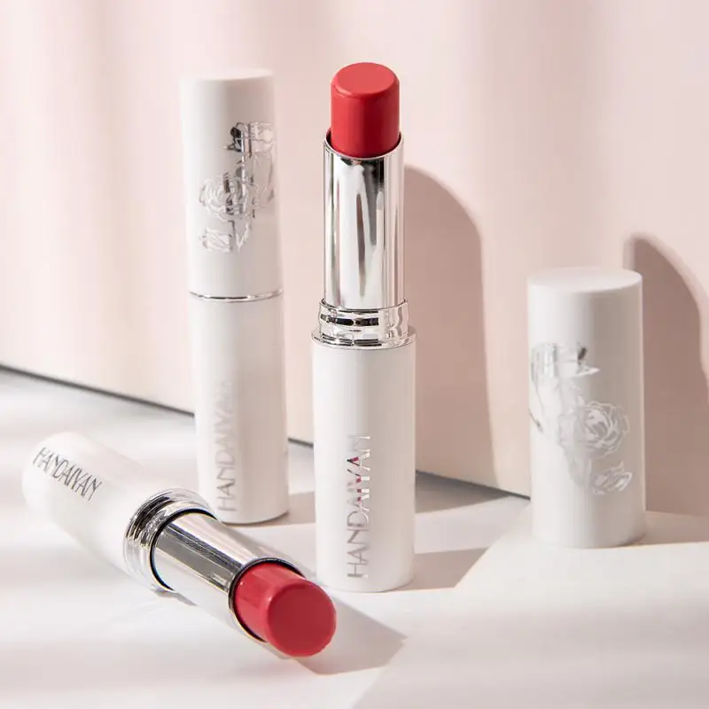 HANDAIYAN Lipstick Matte Waterproof Velvet Lip Stick 8 Colors Sexy Red Brown Pigments Makeup Matte Lipsticks Beauty Lips TSLM1
HANDAIYAN Lipstick Matte Waterproof Velvet Lip Stick 8 Colors Sexy Red Brown Pigments Makeup Matte Lipsticks Beauty Lips TSLM1