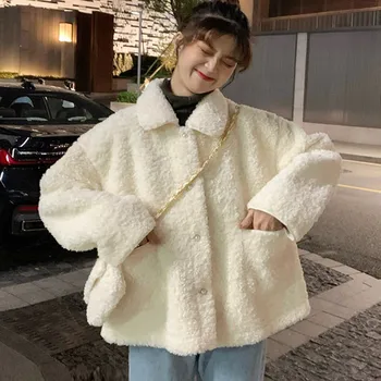 Women Autumn Winter Warm Soft Button Jacket Sweet Elegant Vests Ladies Plush Overcoat Pocket Casual Teddy Outerwear
Women Autumn Winter Warm Soft Button Jacket Sweet Elegant Vests Ladies Plush Overcoat Pocket Casual Teddy Outerwear