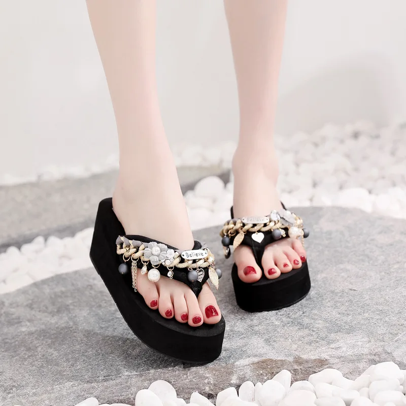2019 Summer New Style Flip-flops Women's Fashion Chain Hanging Beads Seaside Sandals Slanted Heel Thick Bottomed Sandals
2019 Summer New Style Flip-flops Women's Fashion Chain Hanging Beads Seaside Sandals Slanted Heel Thick Bottomed Sandals