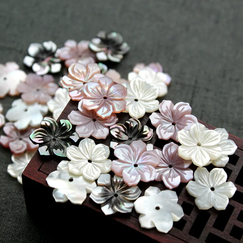 5pcs / Bag Natural Shell 15-16mm Beautifully Carved Five Petals and Six Petals Jewelry Making DIY Bracelet Earrings Accessories
5pcs / Bag Natural Shell 15-16mm Beautifully Carved Five Petals and Six Petals Jewelry Making DIY Bracelet Earrings Accessories