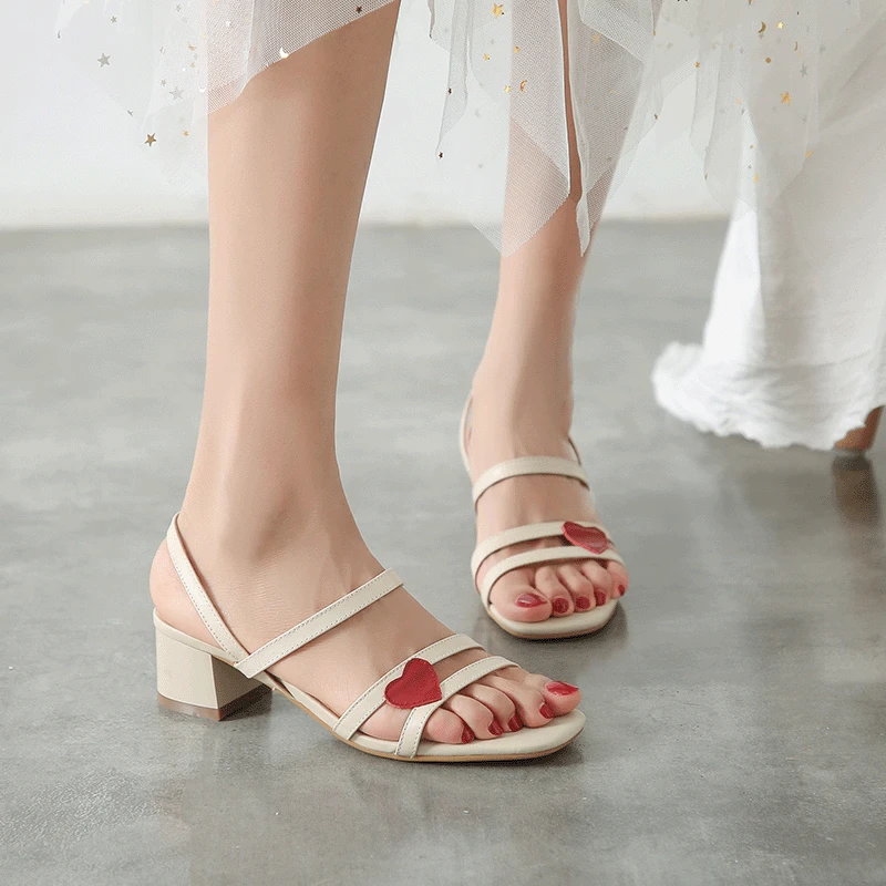 2019 Summer New Style Thin Drawstring Heart Sweet Chunky-Heel Sandals Fairy-Style Genuine Leather Semi-high Heeled WOMEN'S Shoes
2019 Summer New Style Thin Drawstring Heart Sweet Chunky-Heel Sandals Fairy-Style Genuine Leather Semi-high Heeled WOMEN'S Shoes