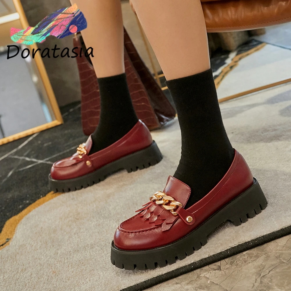 RIBETRINI 2020 Spring New Girl Genuine Leather Platform Loafers Daily Fashion Decorating Flats Women Cool Chains Shoes Woman
RIBETRINI 2020 Spring New Girl Genuine Leather Platform Loafers Daily Fashion Decorating Flats Women Cool Chains Shoes Woman