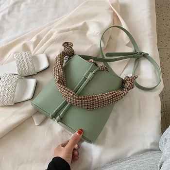 Vintage Solid Color PU Leather Ladies HandBags Women Messenger Bags Designer Crossbody Shoulder Bag Totes Bolsa Feminina
Vintage Solid Color PU Leather Ladies HandBags Women Messenger Bags Designer Crossbody Shoulder Bag Totes Bolsa Feminina